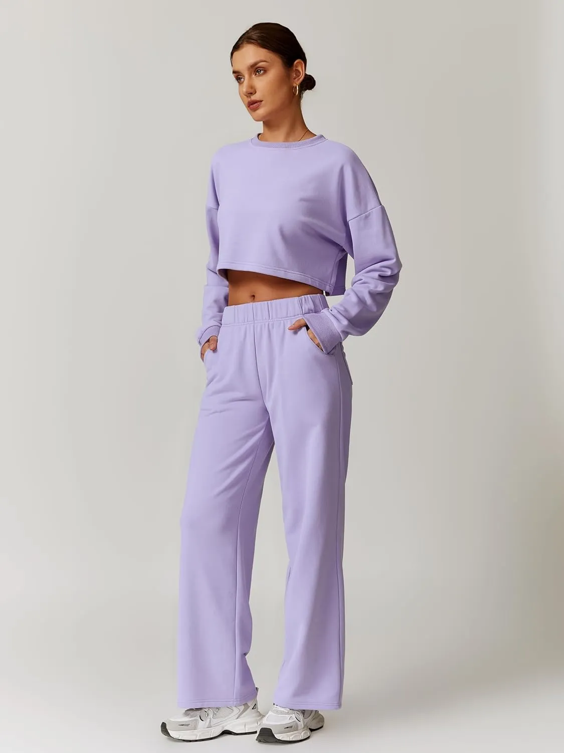 ABOCIW Womens 2 Piece Sweatsuits Set Long Sleeve Open Back Cropped Sweatshirt Wide Leg Sweatpants Fall Outfits Tracksuit