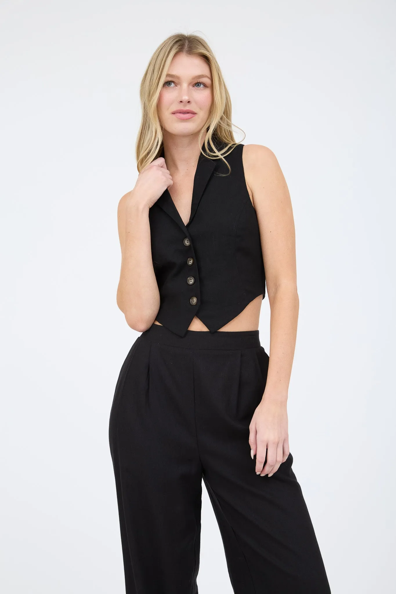 COLLARED BUTTON DOWN CROPPED VEST BLOUSE