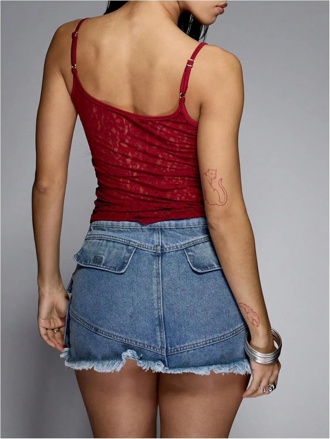 OYOANGLE Women's Lace Sheer Scoop Neck Cami Top Spaghetti Strap Tank Tops Slim Fitted Camisole